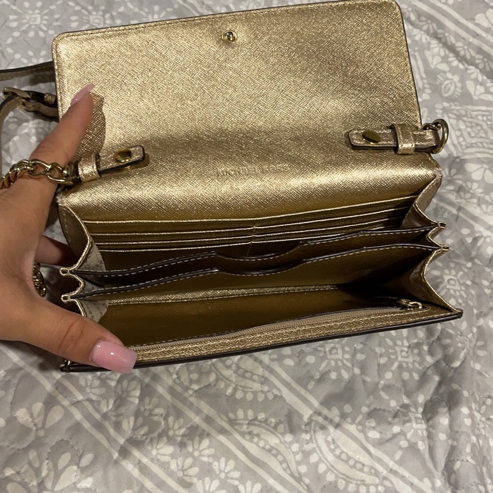 Mk Crossbody - Picture 3 of 4